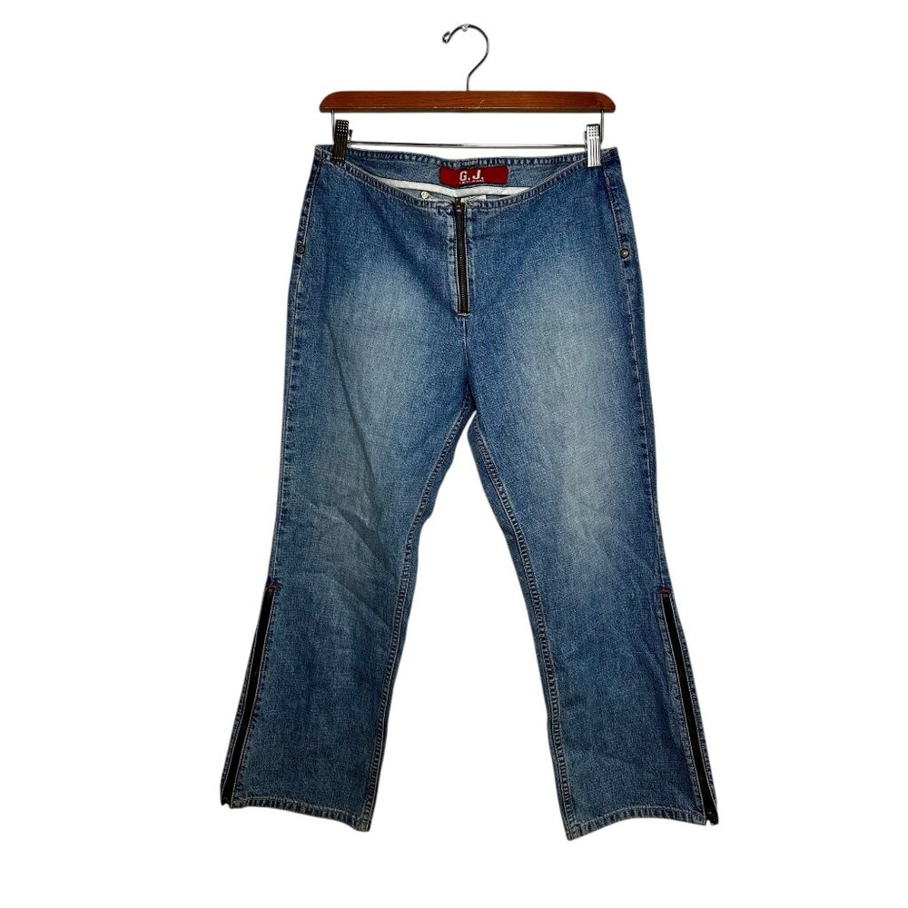 Vintage Guess Jeans USA Size 30 Y2K Low Rise Bootcut Zip Hem Denim Women’s 2000s